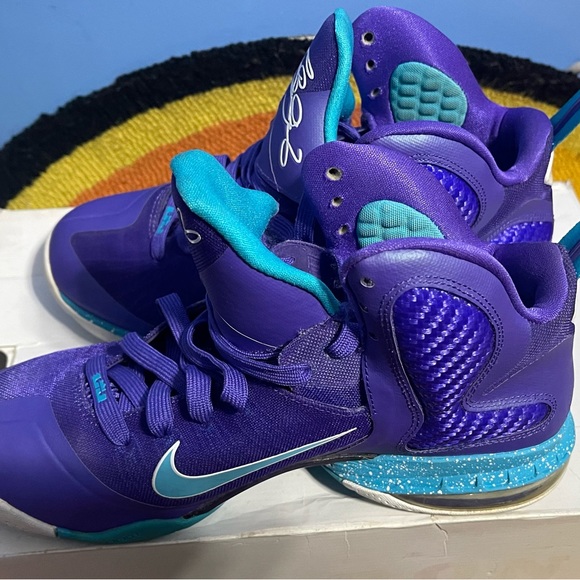 Nike Lebron 9 Summit Lake Hornets - Picture 5 of 7